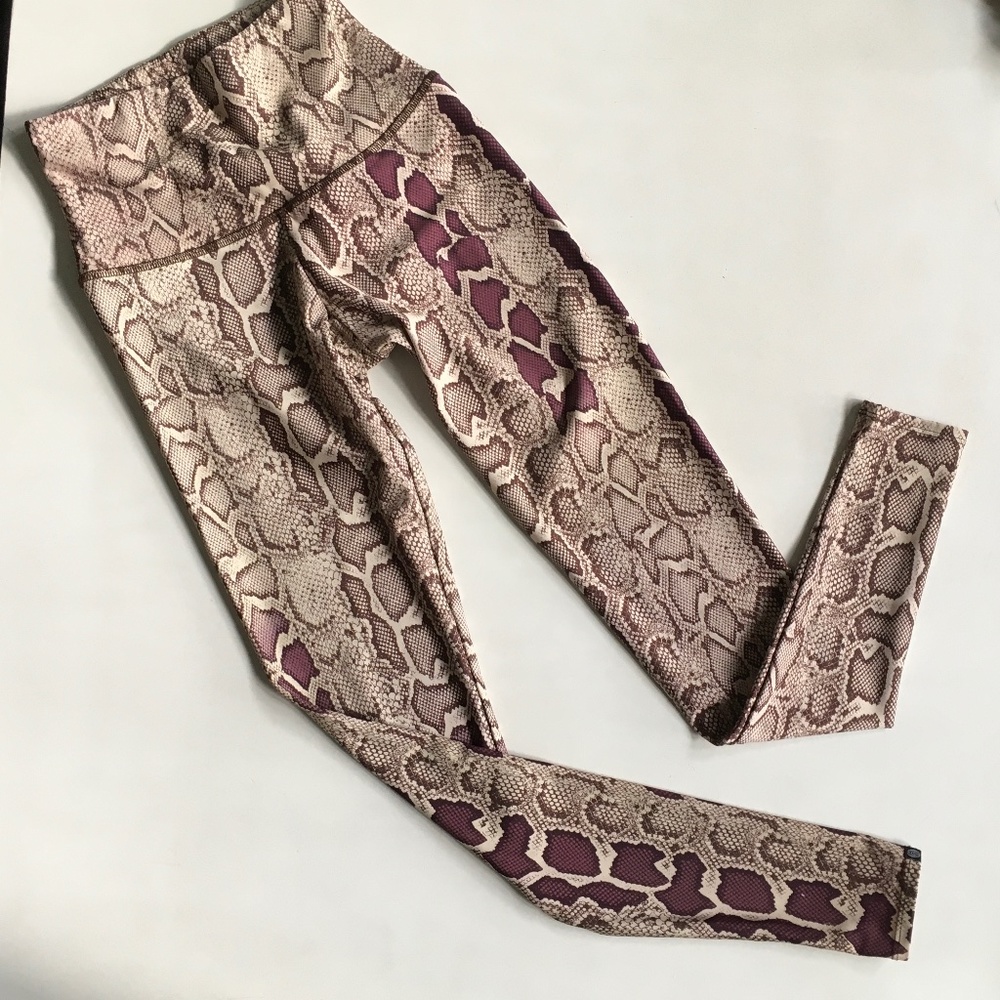 Onzie Leggings